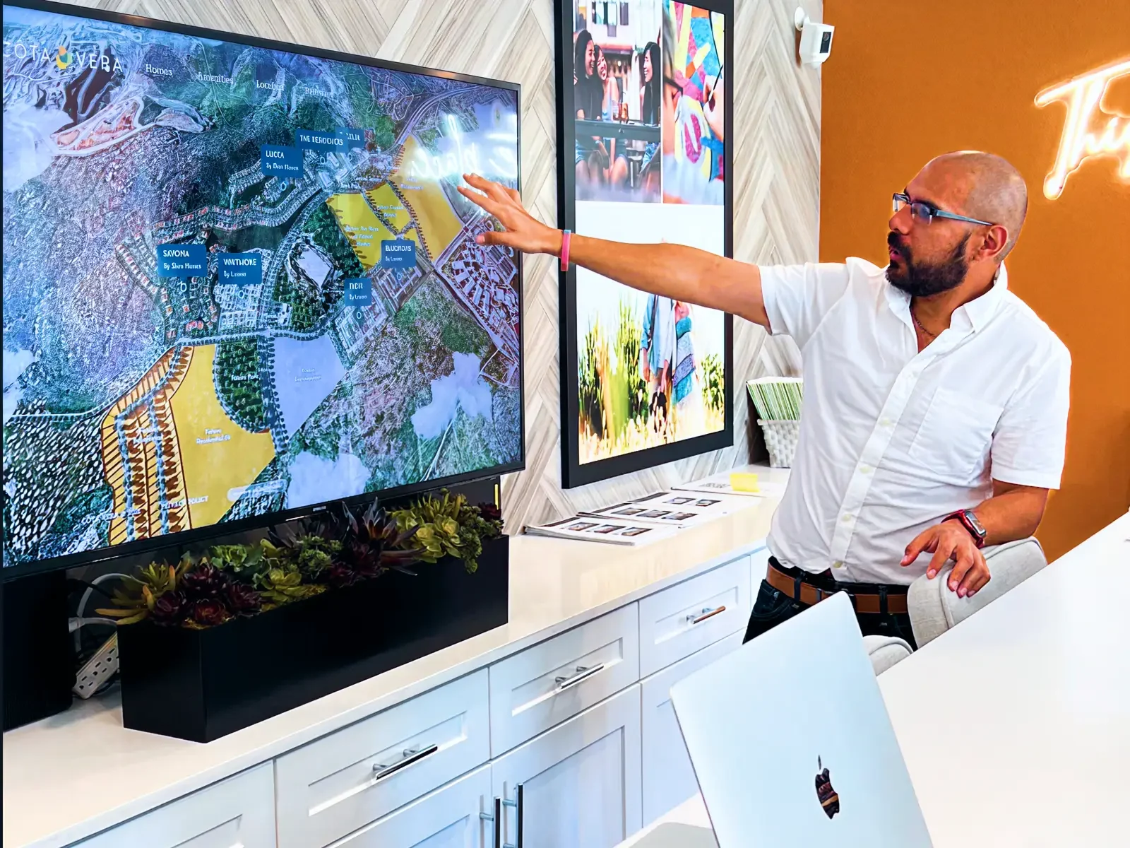 Cotavera-custom interactive map. {{brizy_dc_image_alt entityId=